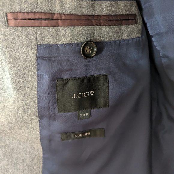 J. Crew 34S Ludlow Grey Flannel Suit Jacket (Very Good Condition) - Picture 10 of 10